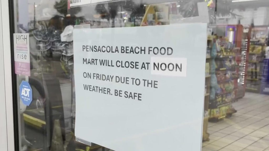 Time running out for Florida residents to prepare for impact from Hurricane Isaias — CBS Miami, Jupiter Community news