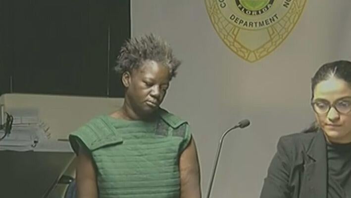 Woman accused of setting man on fire in NW Miami-Dade appears before judge — CBS Miami, Jupiter Community news