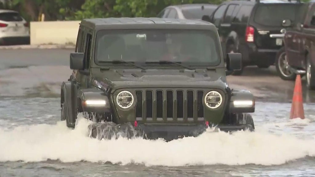 King tides send water flowing over Fort Lauderdale streets, into backyards — Jupiter Community news