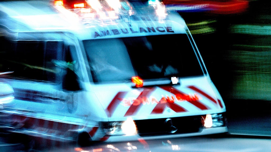 Woman arrested after allegedly setting man on fire in Miami-Dade, authorities say — CBS Miami, Jupiter Health news
