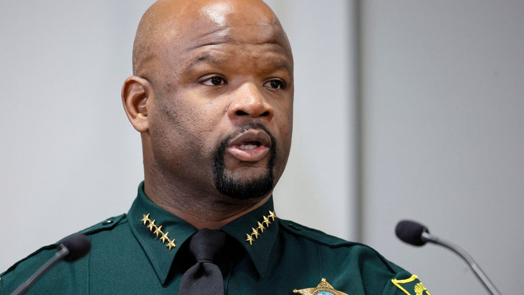Broward County moves to take control of Fire Rescue from Sheriff's Office after 2028 — CBS Miami, Jupiter Government news