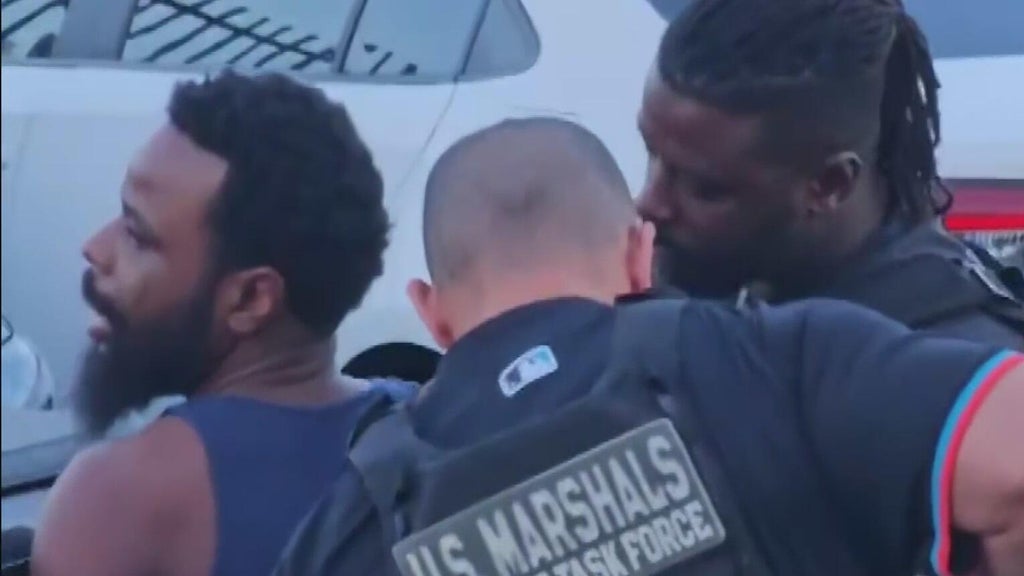 Family reacts after man accused of shooting Dwight Wells is arrested in Miami — CBS Miami, Jupiter Community news