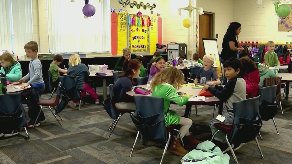 Teacher pay, school security issues on Dade and Broward ballots — CBS Miami, Jupiter Real Estate news