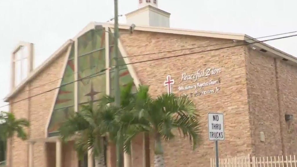 Man's decomposing body found on a lot owned by a northwest Miami-Dade church — CBS Miami, Jupiter Schools news