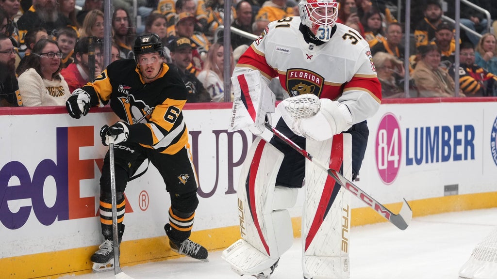 Pittsburgh Penguins blank Panthers 4-0 to spoil Florida goalie Cooper Black's record-setting NHL debut — CBS Miami, Jupiter Health news
