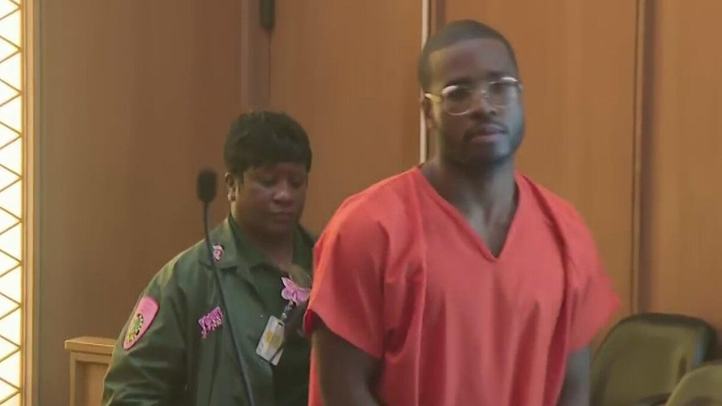 Man convicted of killing Miami Beach tourist begins sentencing trial — CBS Miami, Jupiter Community news
