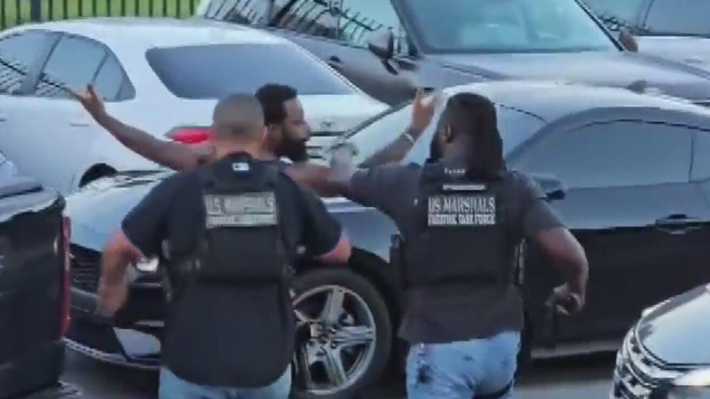 Arrest reports show Dwight Wells and his suspected killer knew each other — CBS Miami, Jupiter Community news