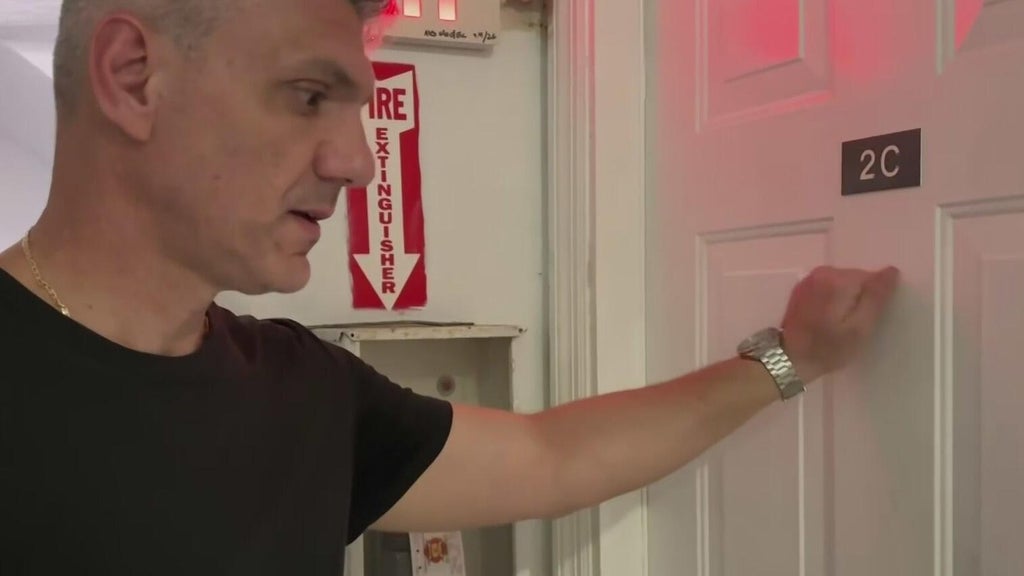 Cybersecurity expert tracks identity theft rings in South Florida — CBS Miami, Jupiter Technology news