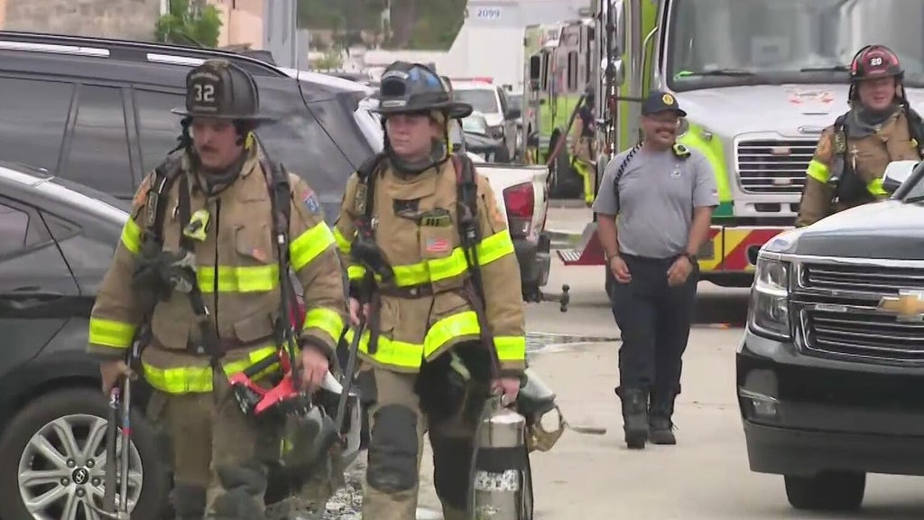 Over 15 Miami-Dade Fire Rescue units responded to 2nd-alarm warehouse fire in Opa Locka — CBS Miami, Jupiter Community news