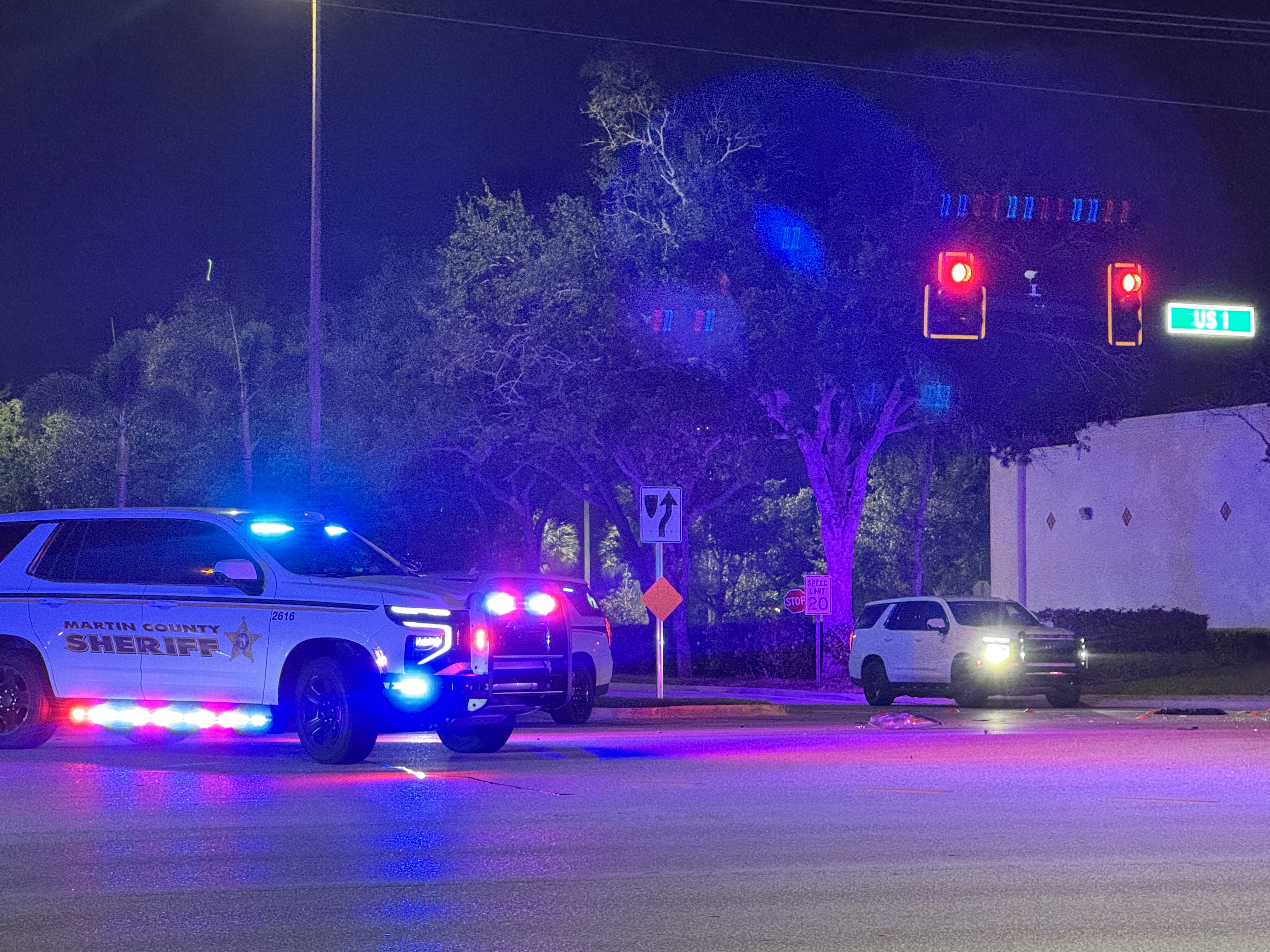 Southbound US-1 reopens near Treasure Coast Mall after serious crash — WPTV NBC West Palm Beach