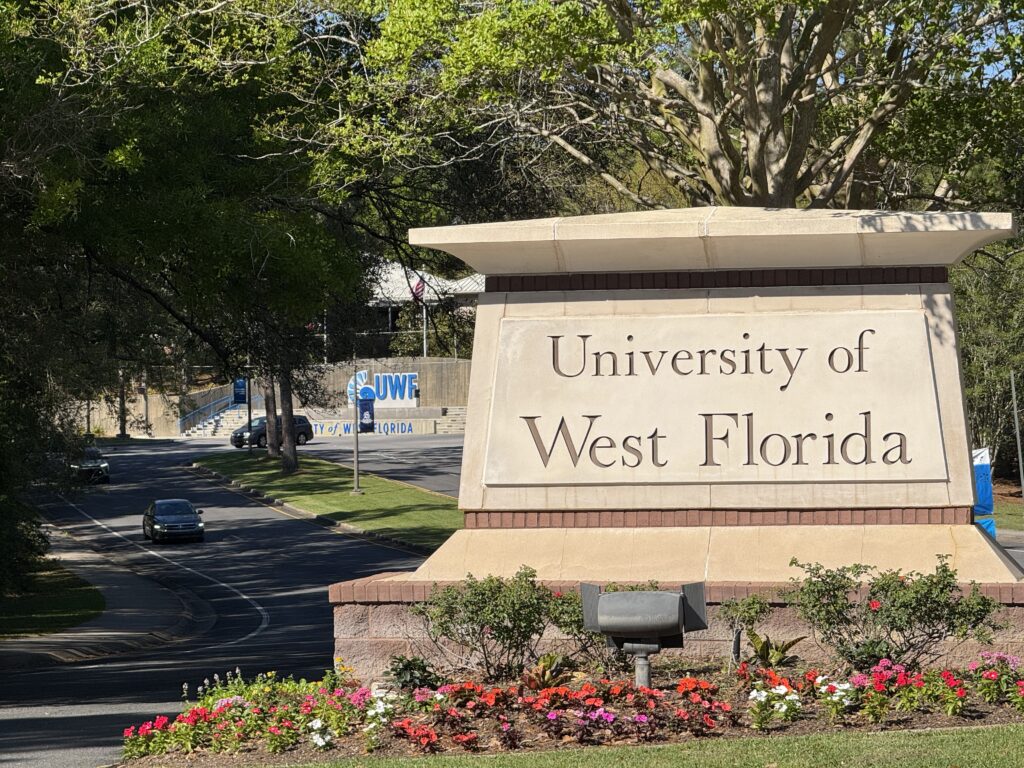 University of West Florida orders dorms evacuated on less than a day’s notice — Florida Phoenix, Jupiter Schools news