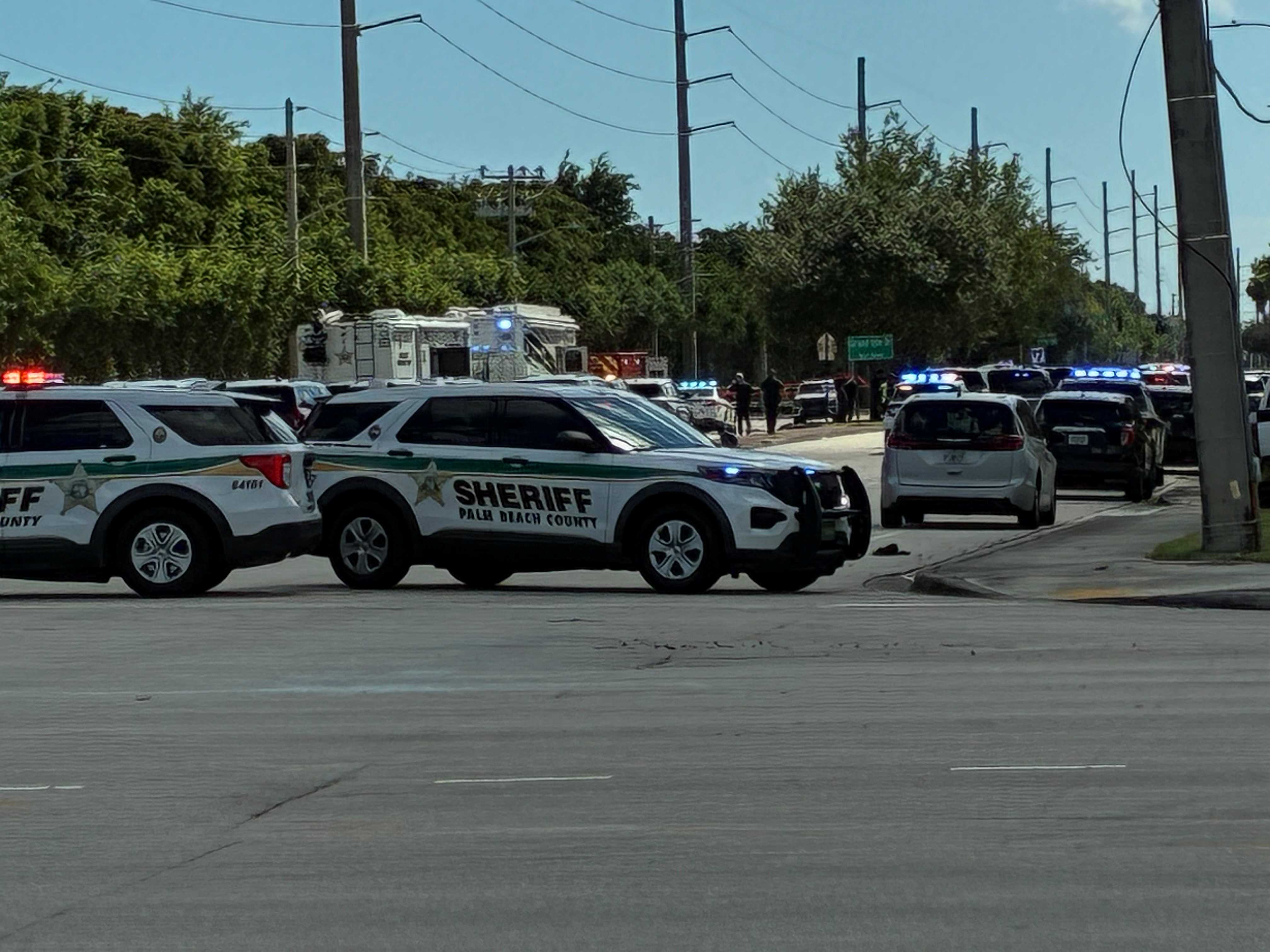 Robbery suspect killed after pursuit and standoff in Palm Beach County — WPBF West Palm Beach
