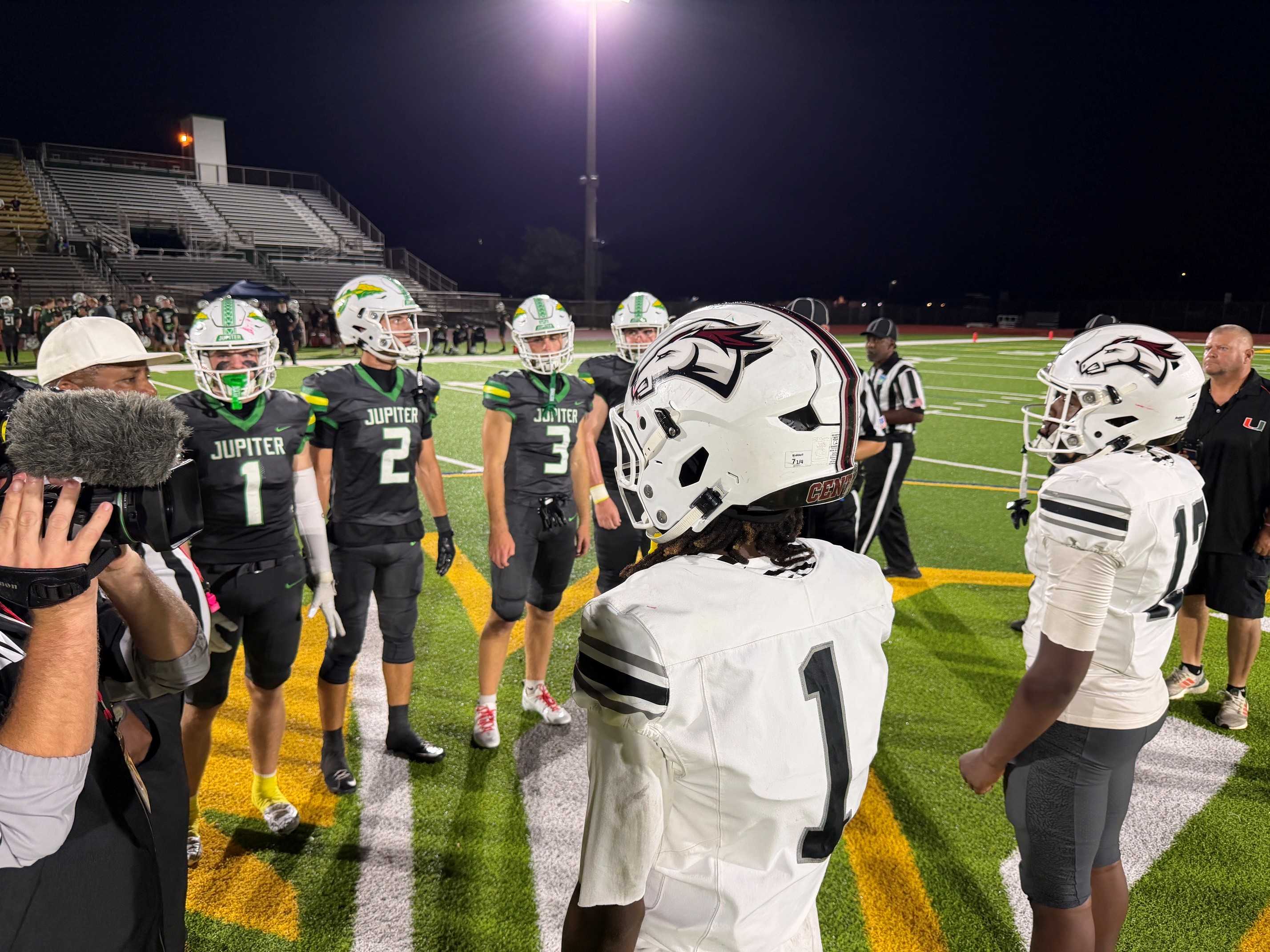 Week 9 Friday night high school football scores and highlights — WPBF Sports Palm Beach, Jupiter Schools news