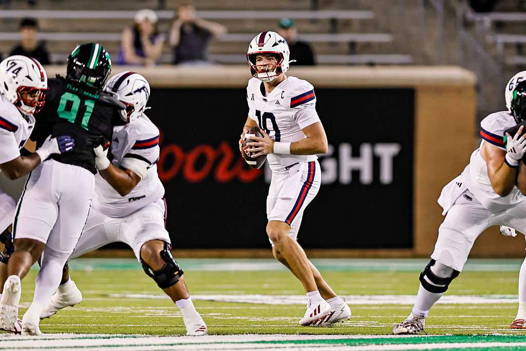 North Texas holds off visiting Florida Atlantic, 48-41 — WPBF West Palm Beach